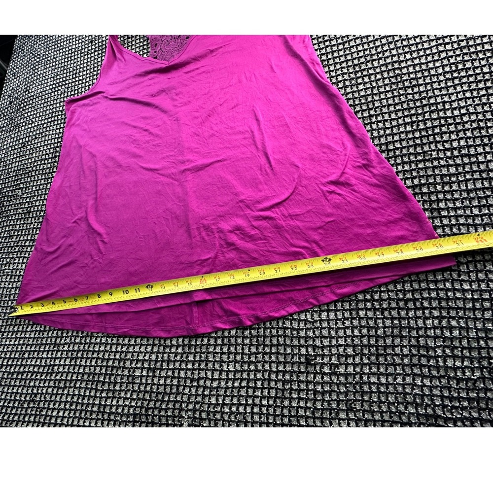 Livi Tank Top Womens 18/20 Magenta Excellent Crochet Lace Racerback Activewear - Picture 4 of 6